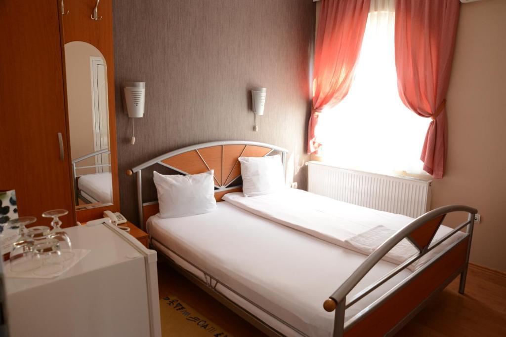 Hotel Zeneva Kragujevac Room photo